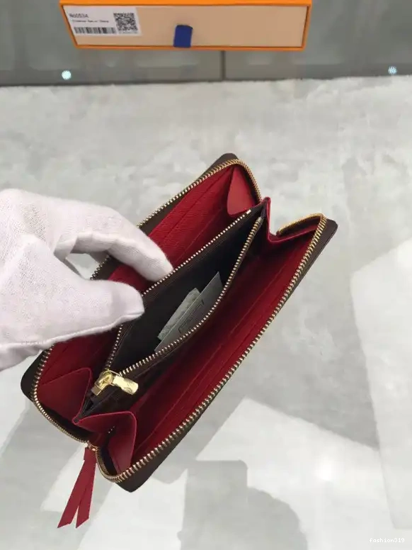 LOUIS ZIPPY VUITTON 0405